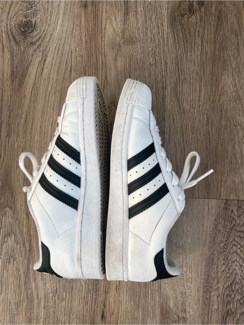 Women Size 7 adidas Superstar Shell Toe White Black Shoes